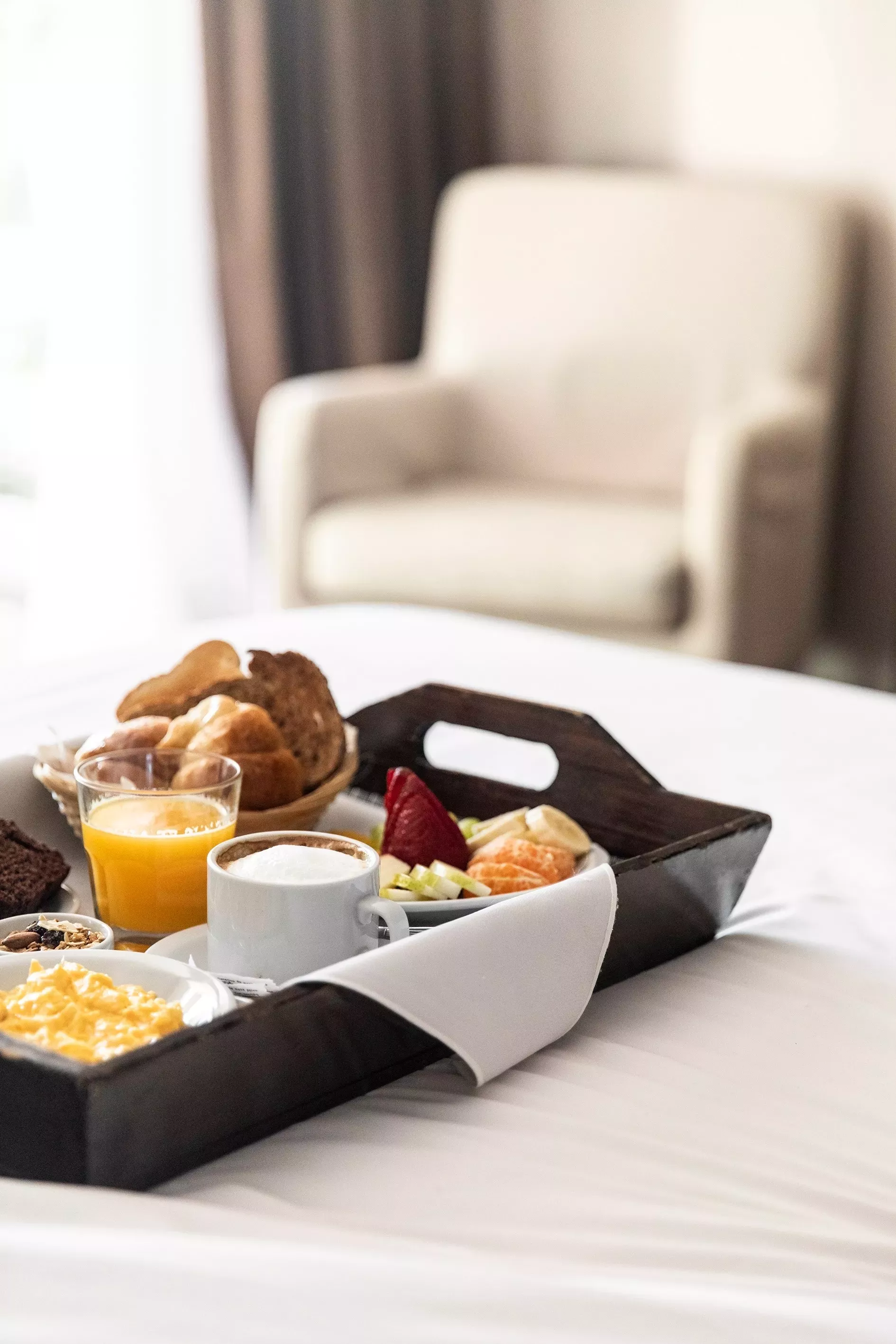 Доставка еды в номер